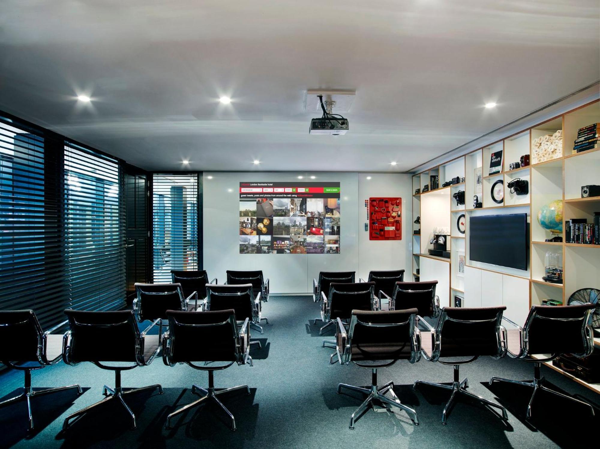 Citizenm Southwark Bankside Hotel Londra Exterior foto